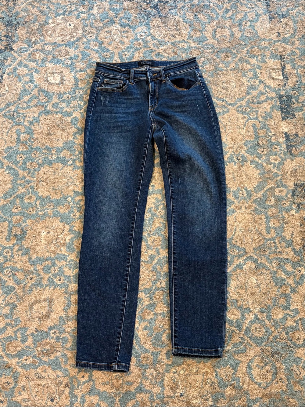 Judy Blue Slim Fit Size 5 / 27Jeans